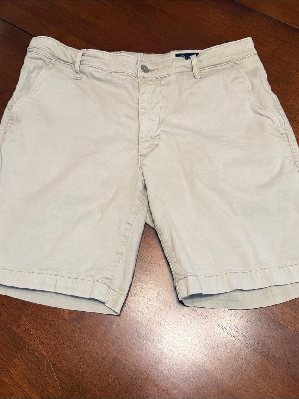 AG Adriano Goldschmied Wanderer Lightweight Stretch Shorts MENS 34 TAN